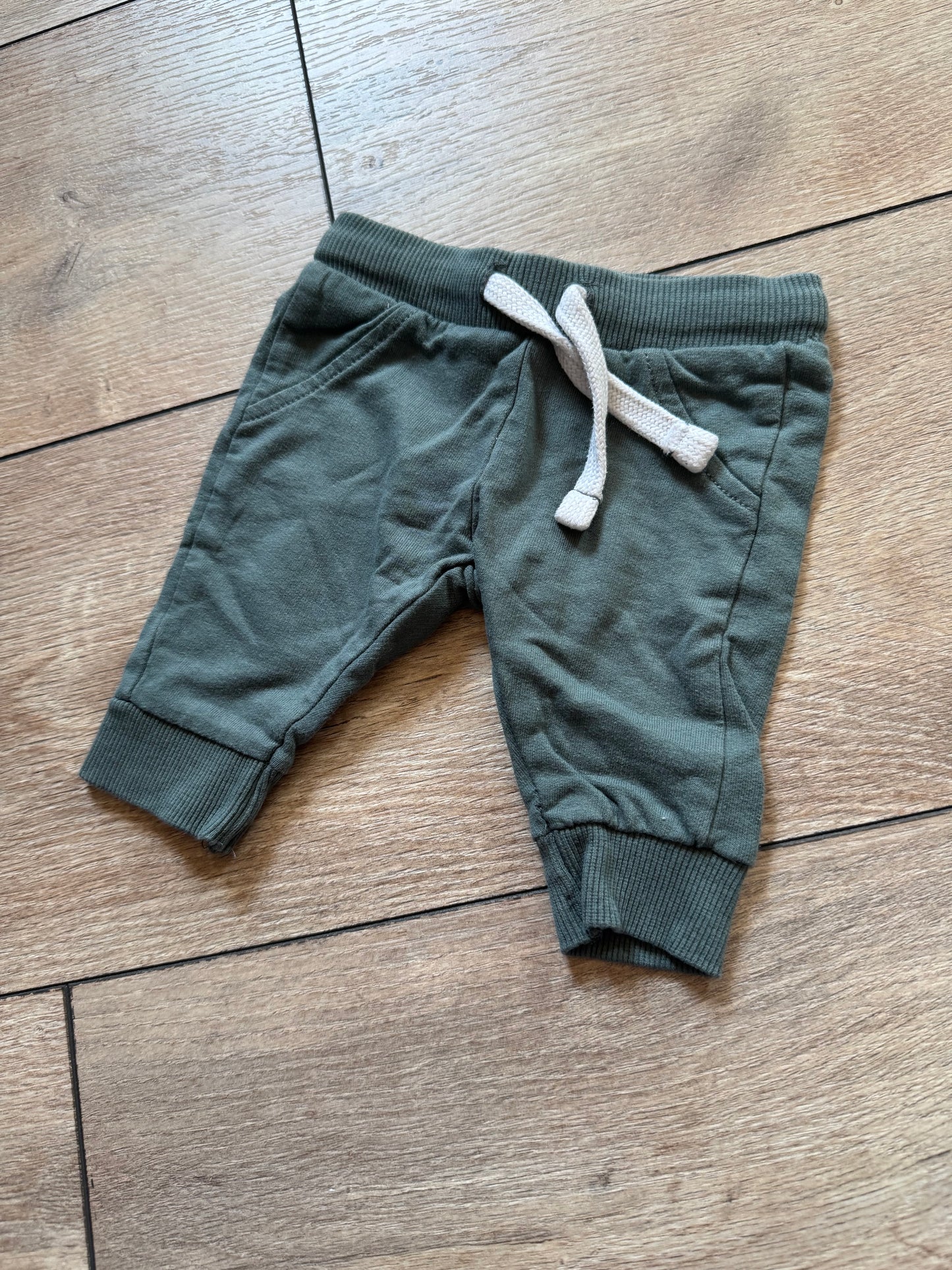 HEMA broek maat 50