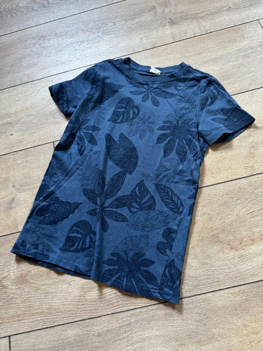 HEMA tshirt maat 134/140
