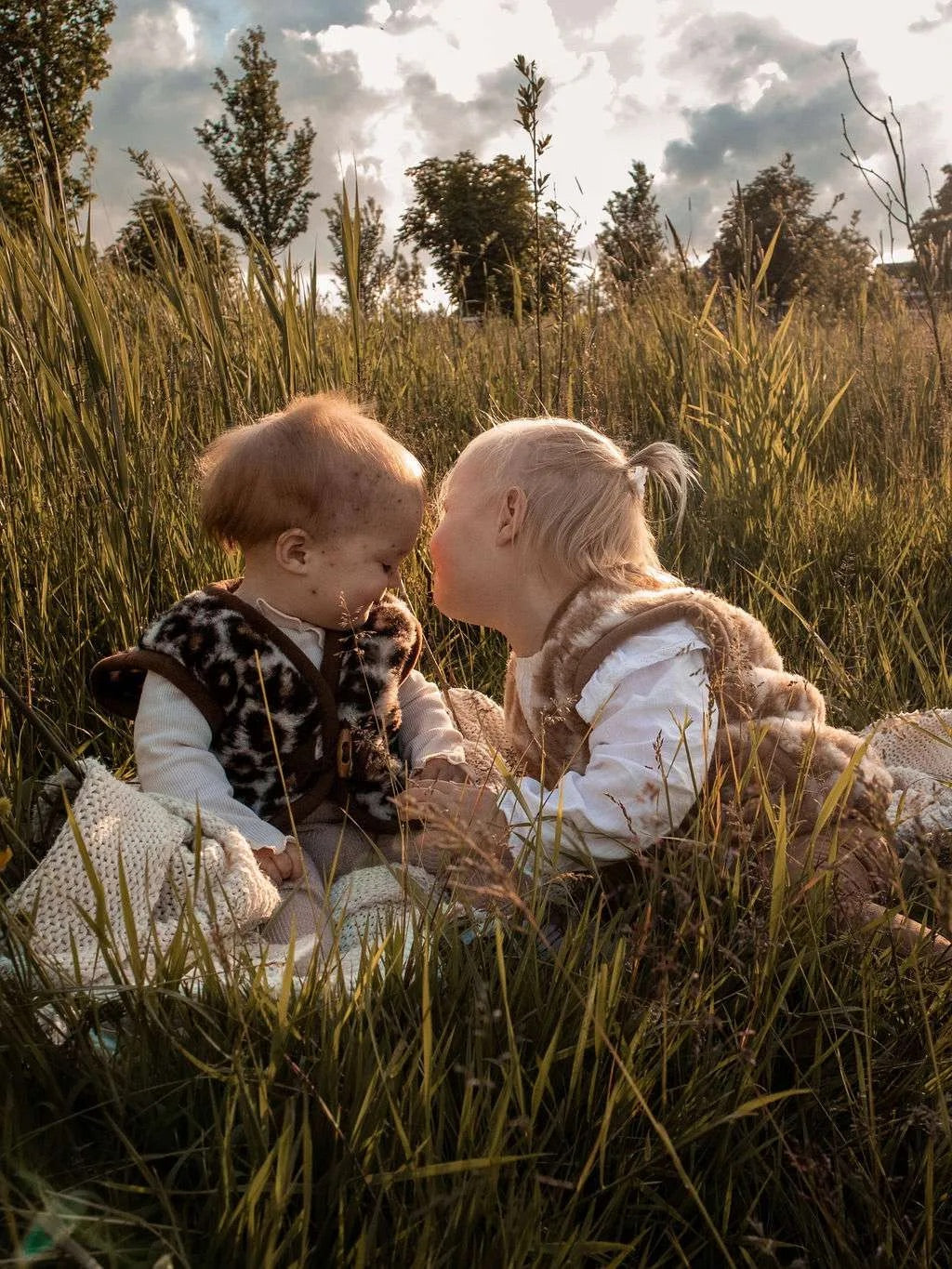 We Are Wovens - Wollen bodywarmer – Giraffe – Limited edition