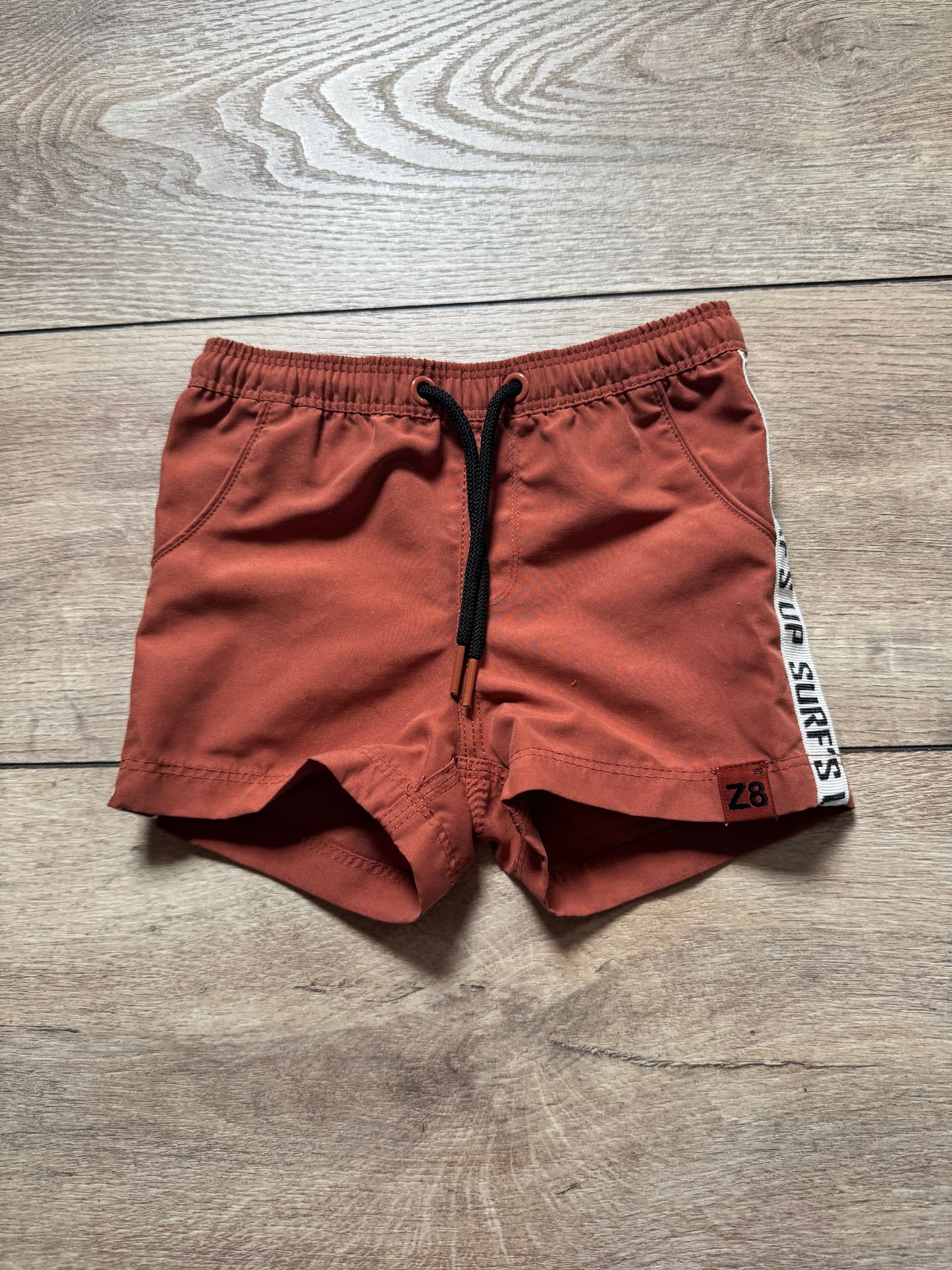 Z8 korte broek maat 80