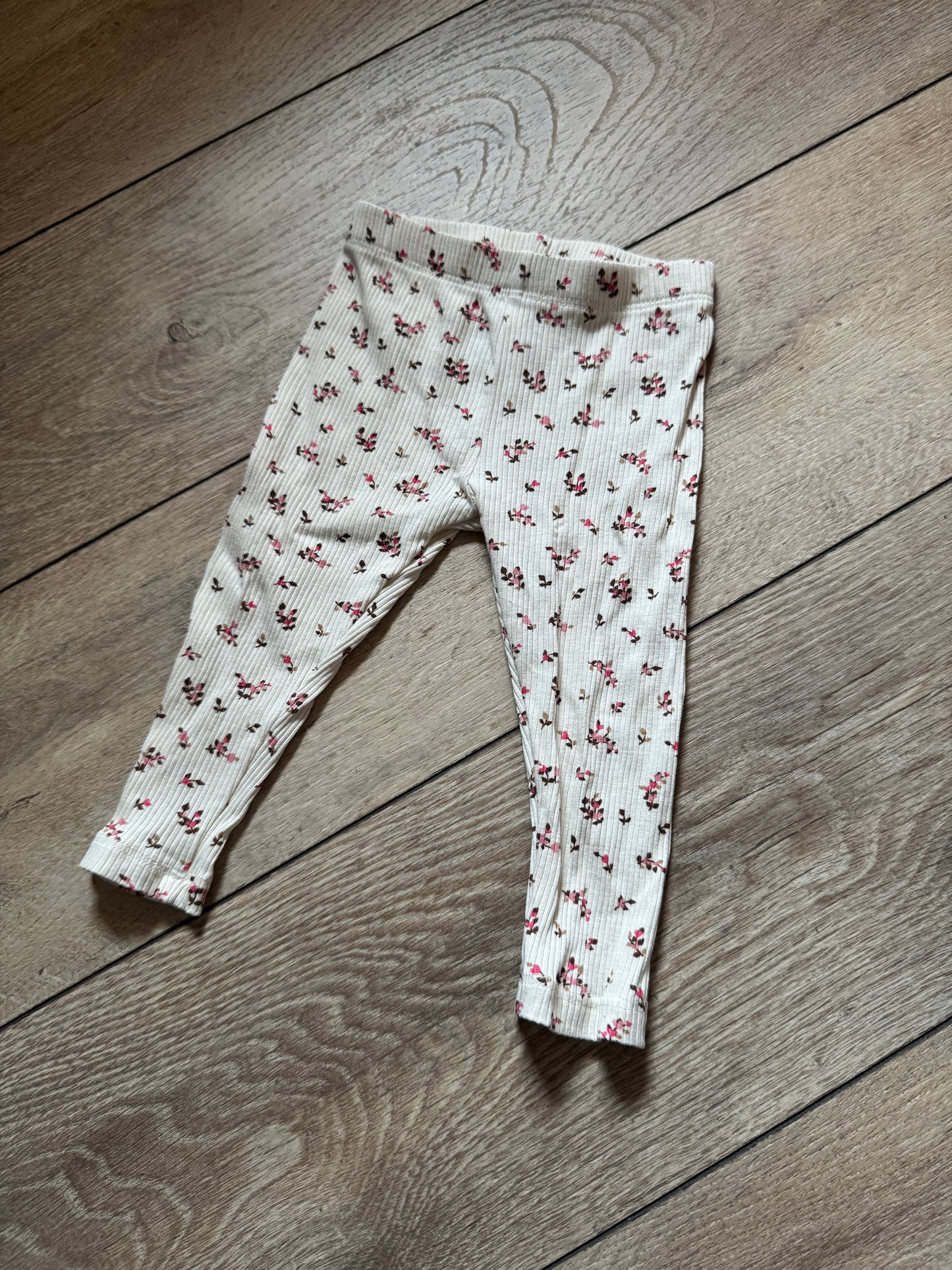 Wibra legging maat 74
