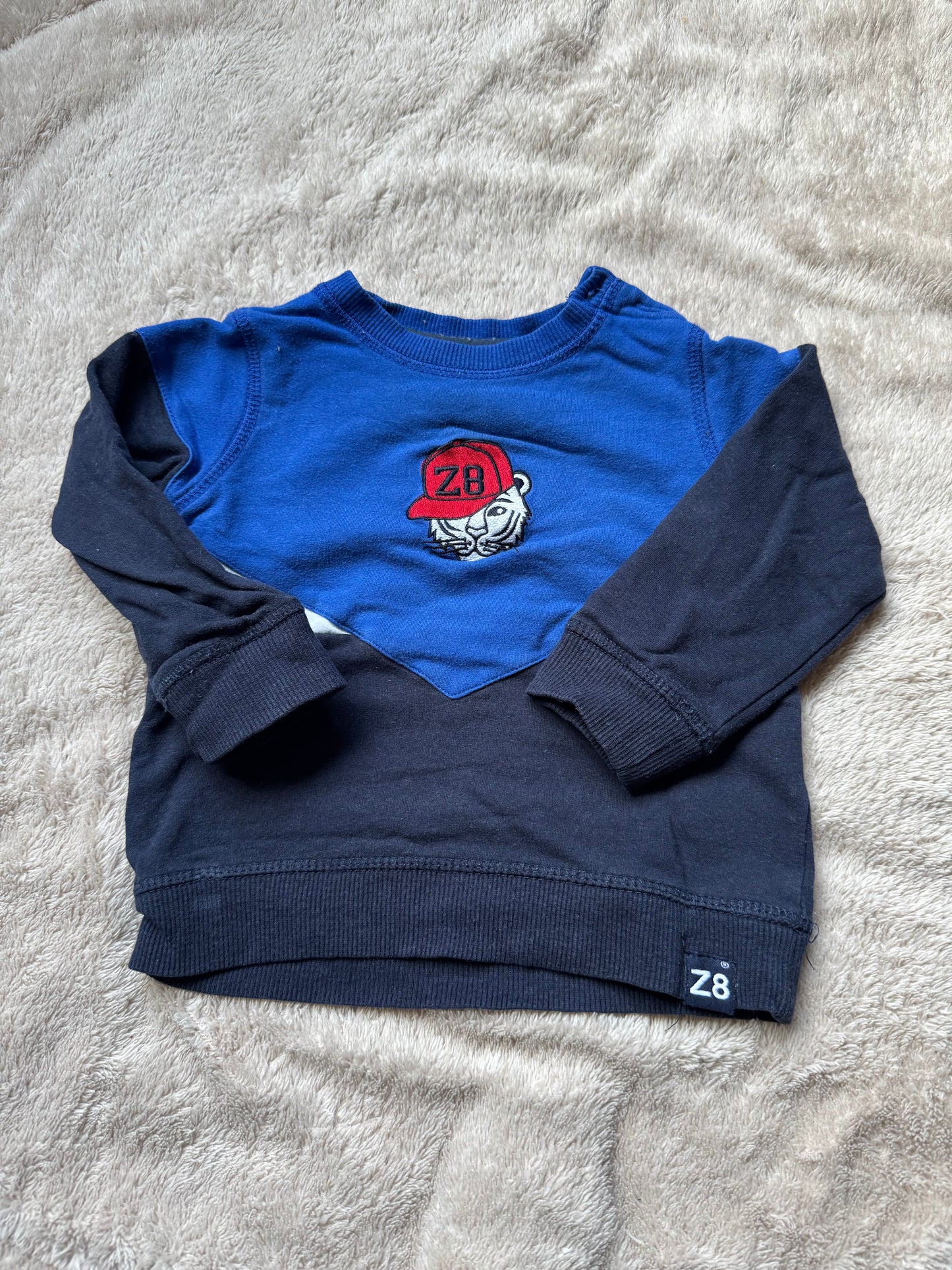 Z8 trui maat 74