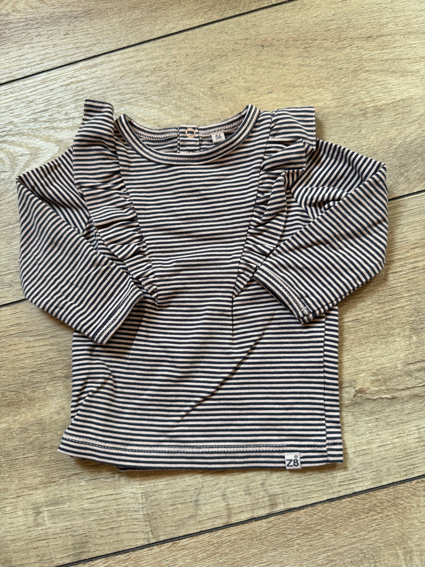 Z8 shirtje maat 56