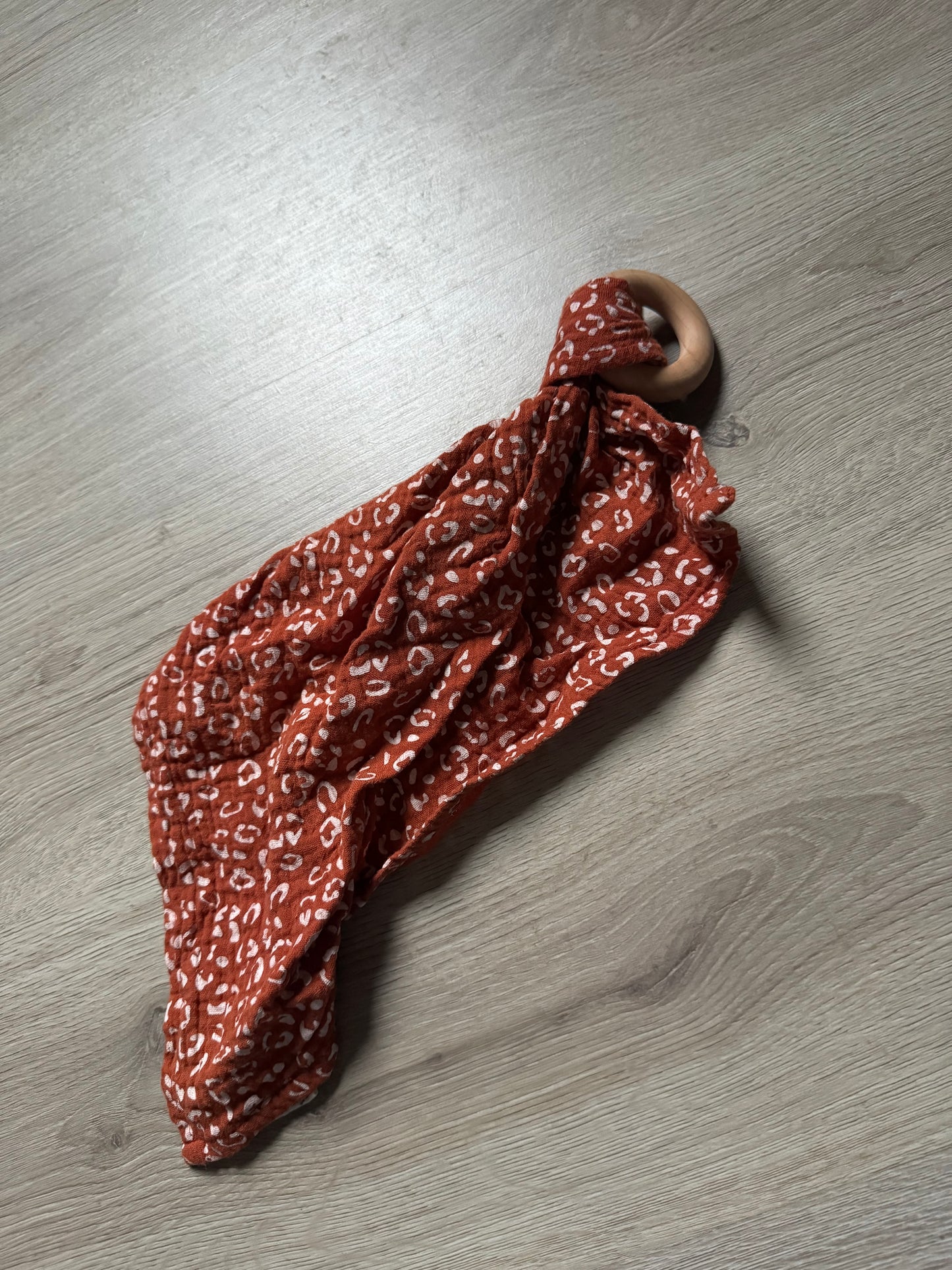 Chewies and more ring met hydrofiele doek