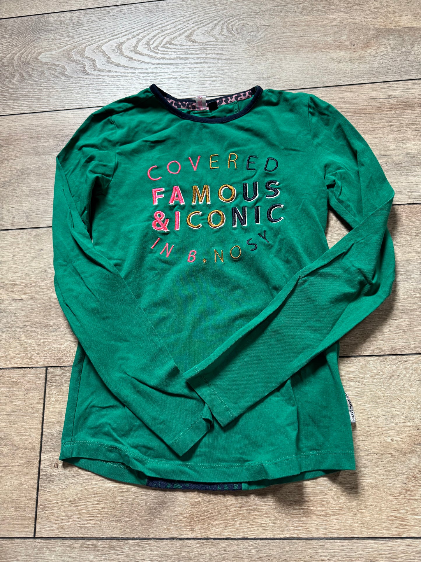 B nosy shirtje maat 146/152