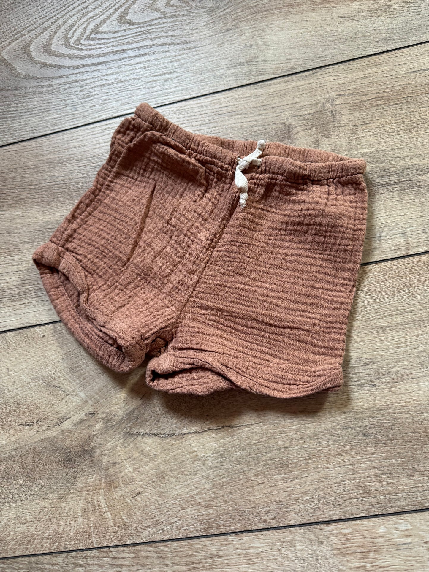 H&M korte broek maat 80