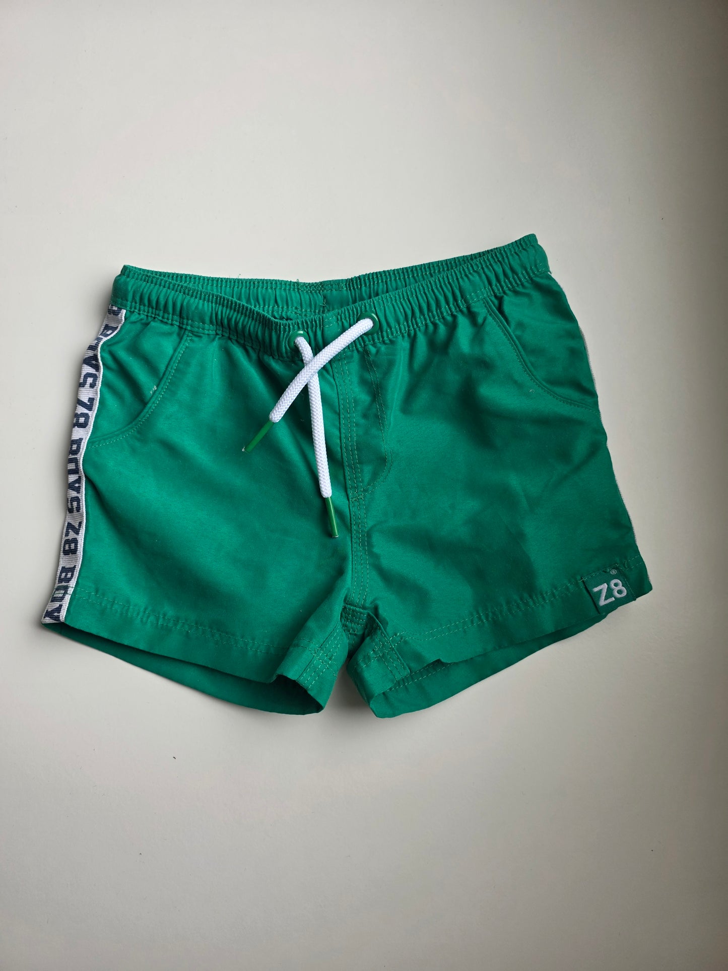 Z8 korte broek maat 86