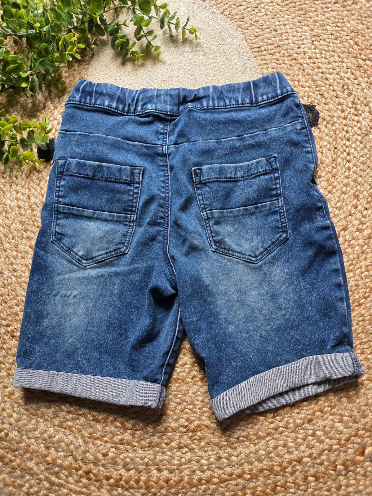 Hema korte broek maat 134/140