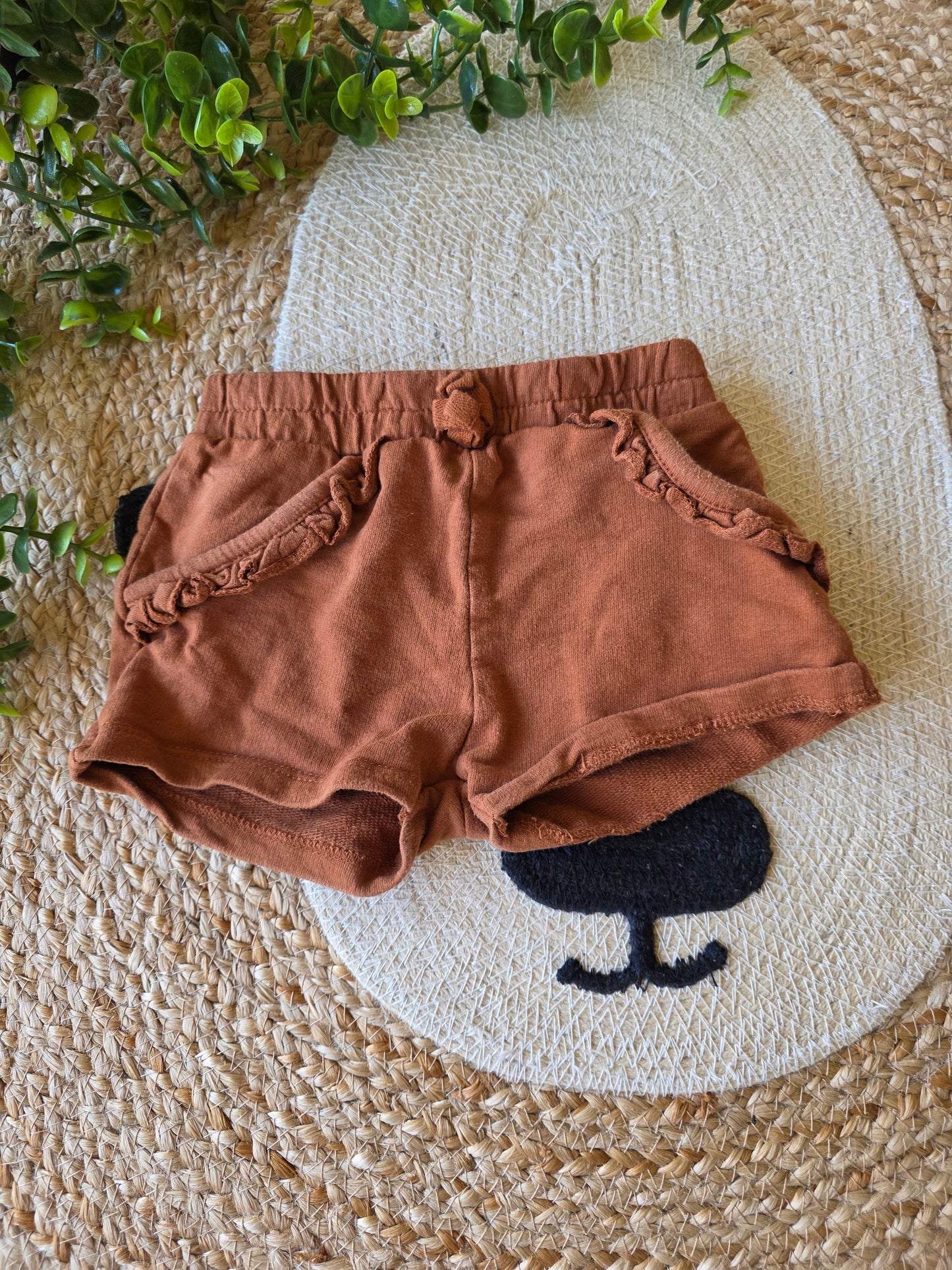 Hema korte broek maat 74 - K203