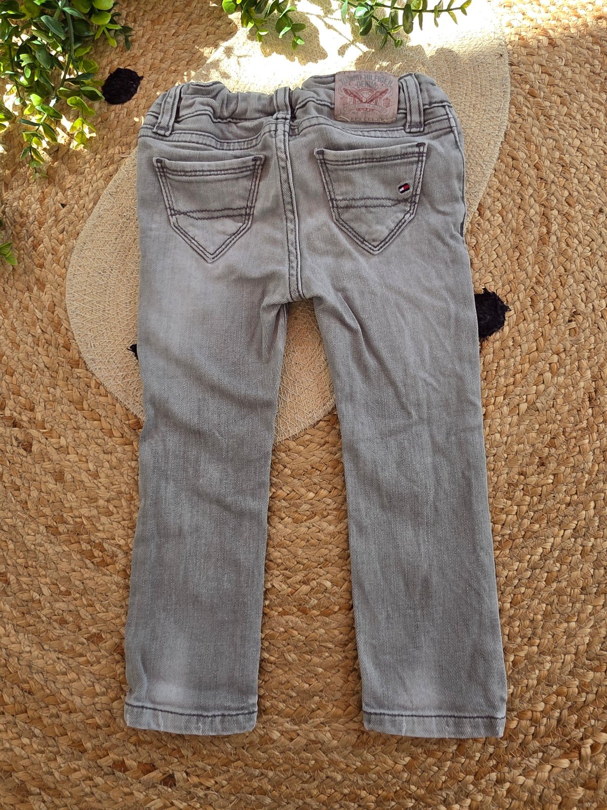 Tommy Hilfiger jeans maat 18-24 M