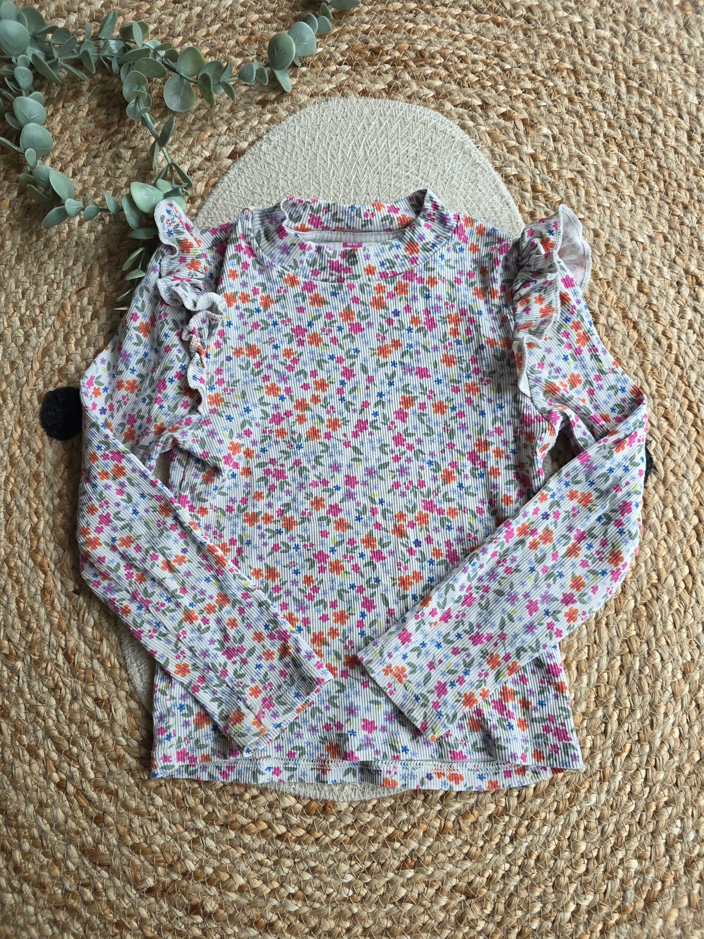 We shirtje maat 98/104