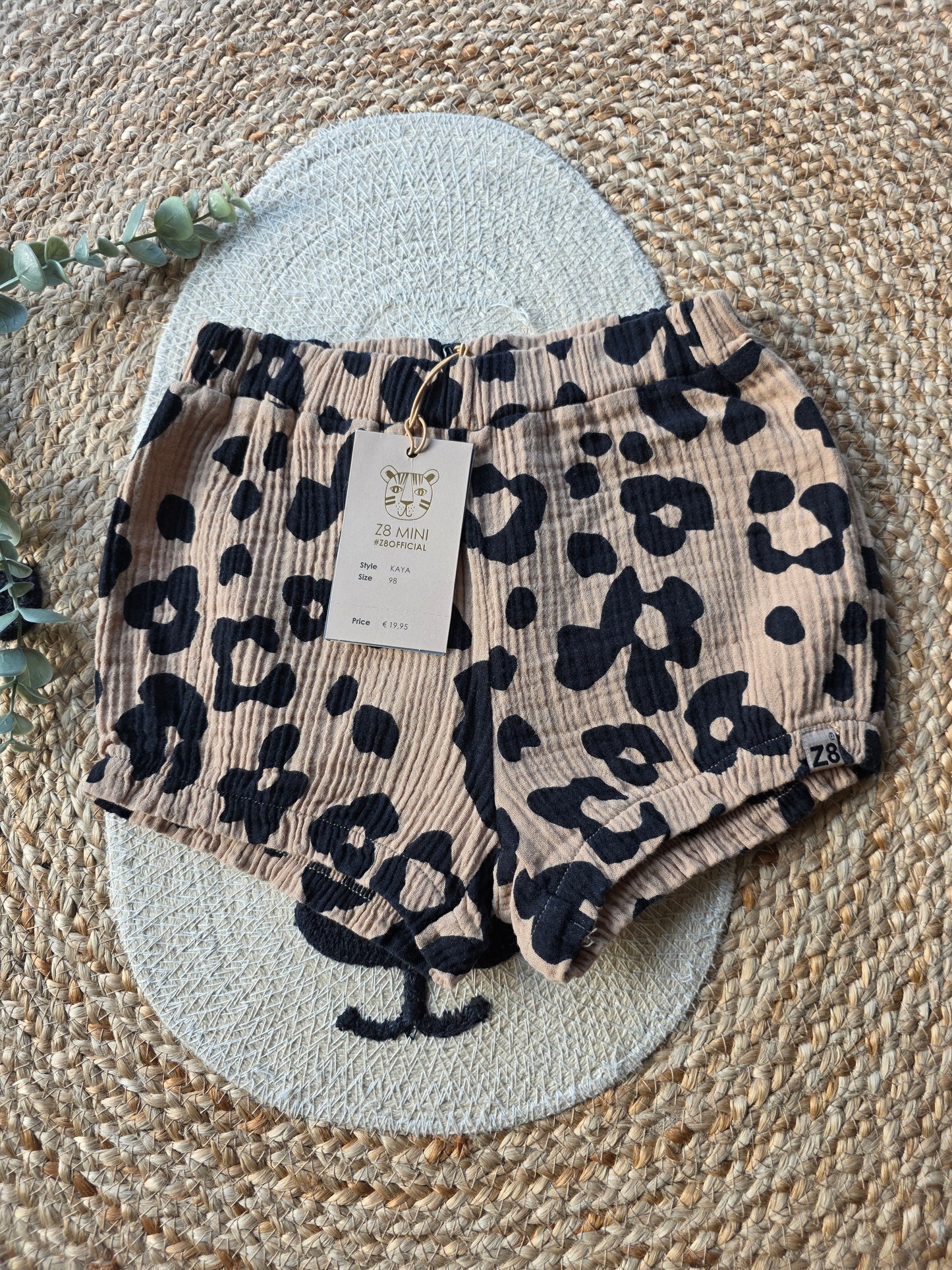 Z8 korte broek maat 98