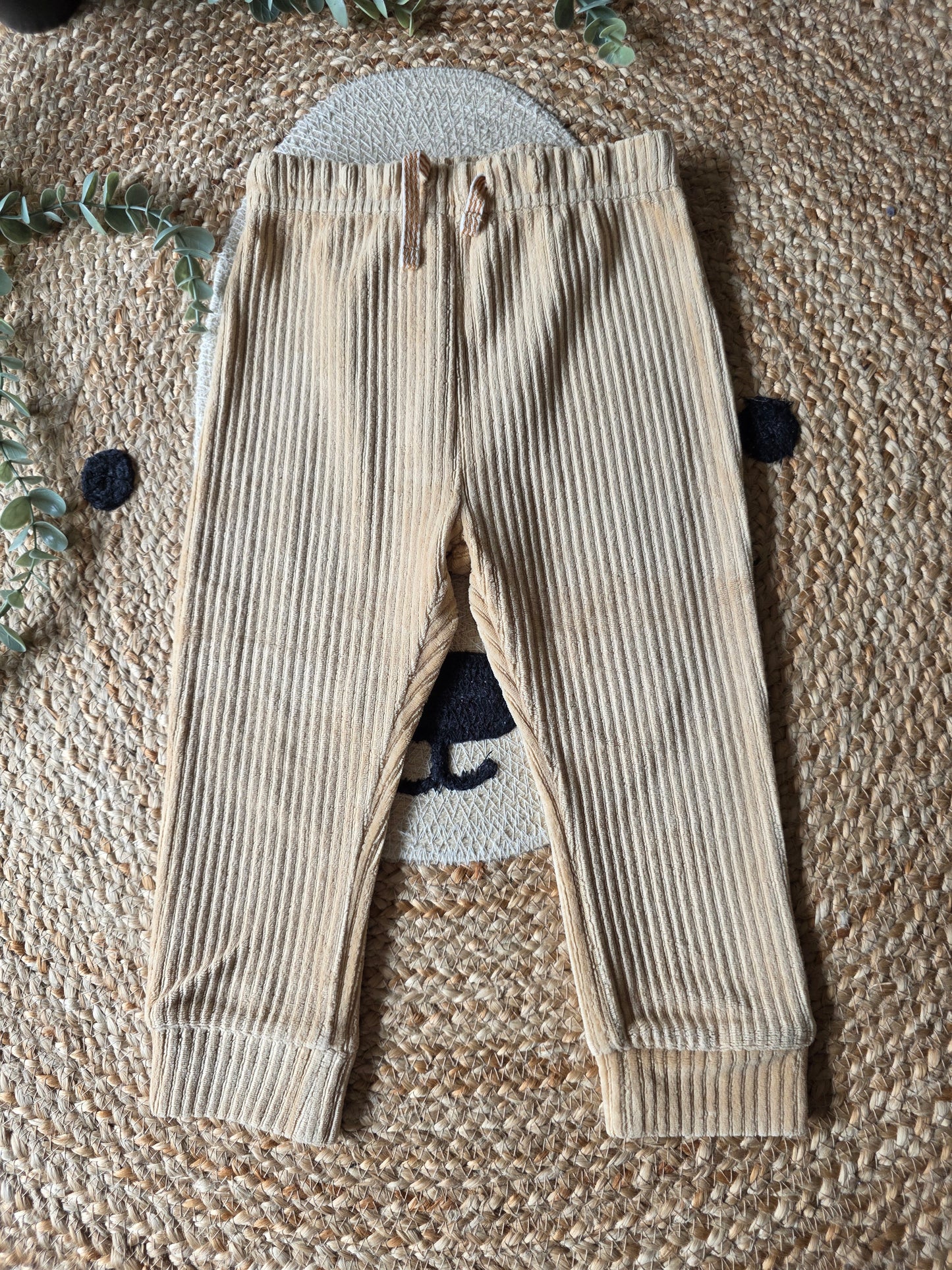 Hema broek maat 92