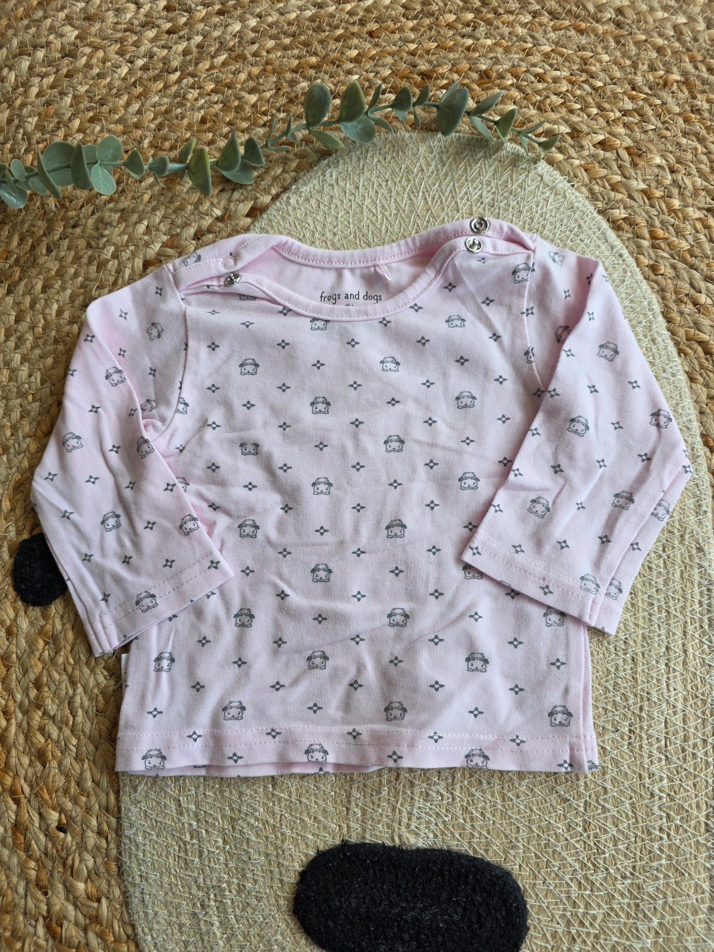 Frogs and dogs shirtje maat 56