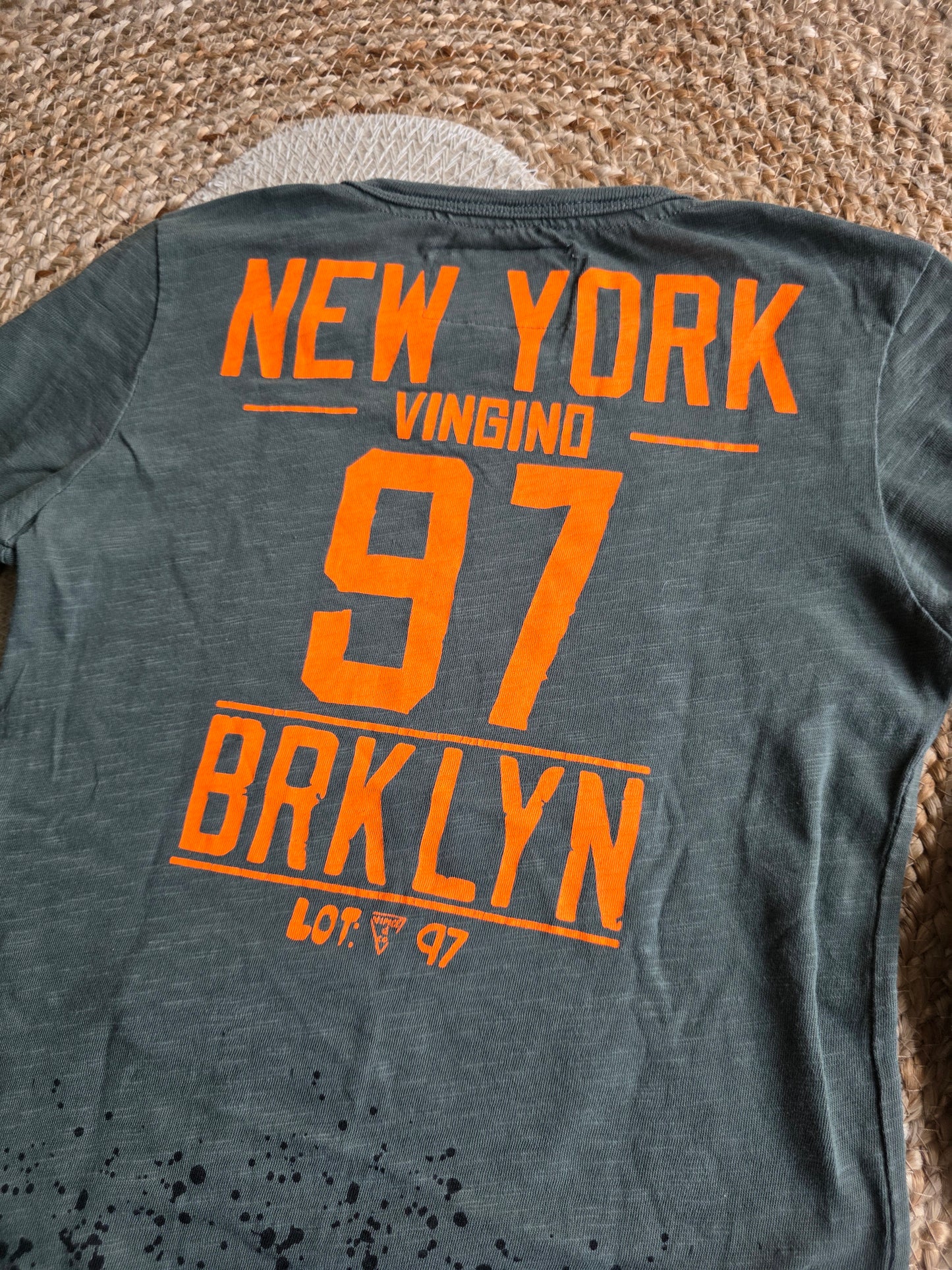 Vingino shirtje maat 122-128