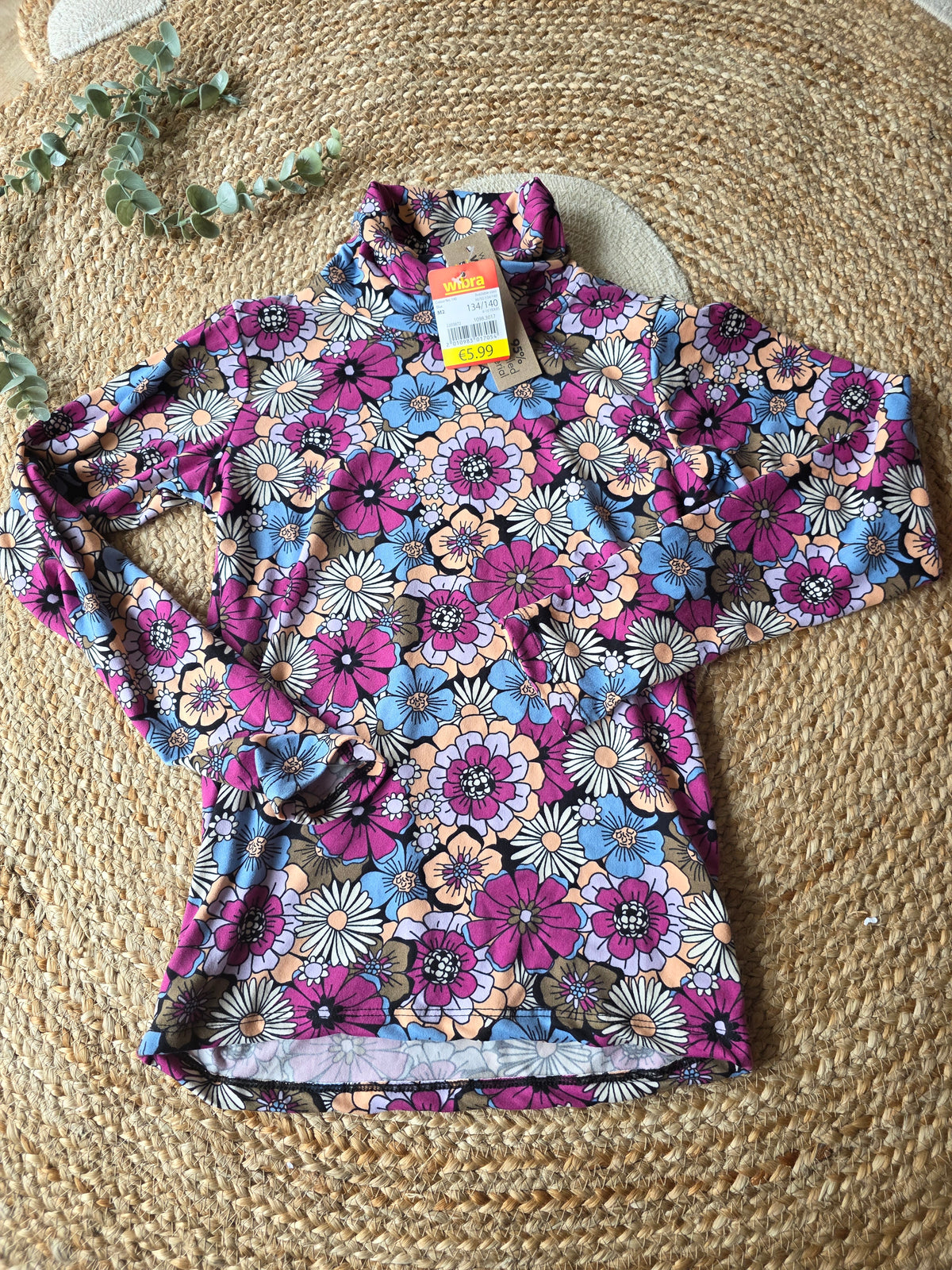 Wibra shirtje maat 134/140