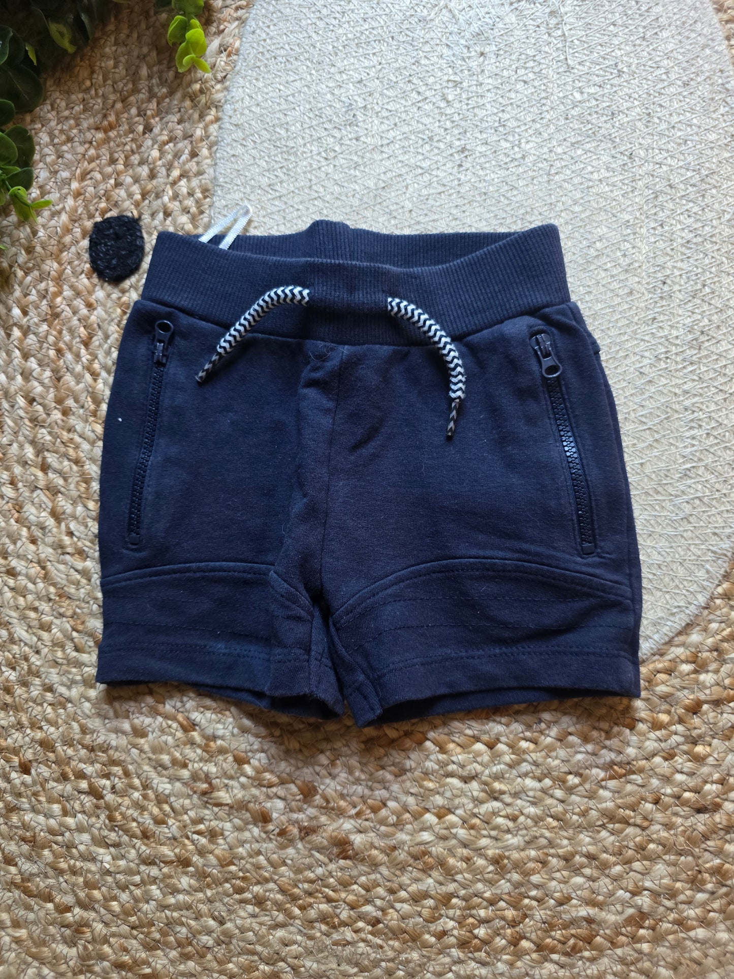 Dirkje korte broek maat 74 -K216