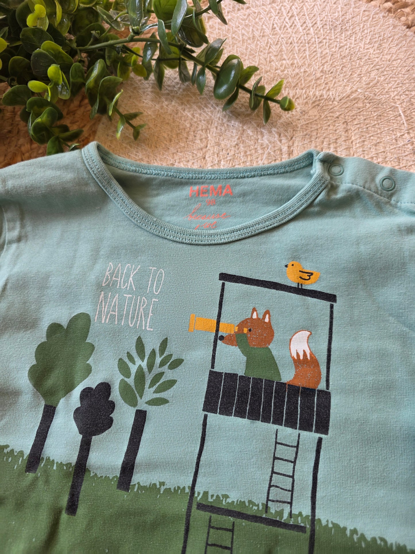 Hema shirtje maat 98 -K207