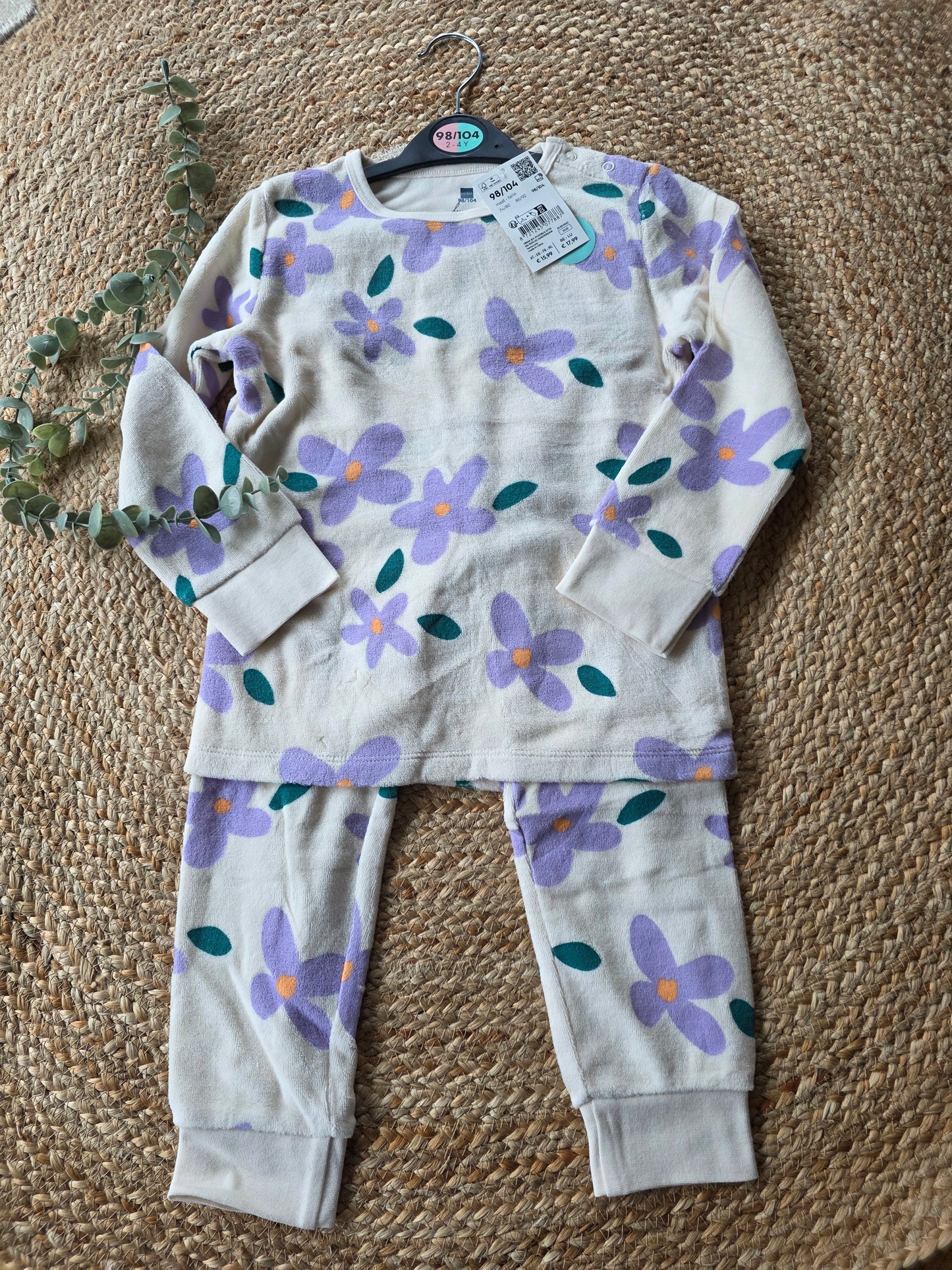 Hema pyjama maat 98/104