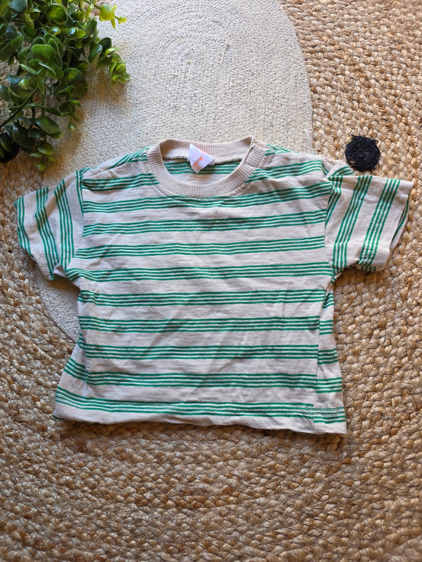 Hema tshirt maat 62 -K224
