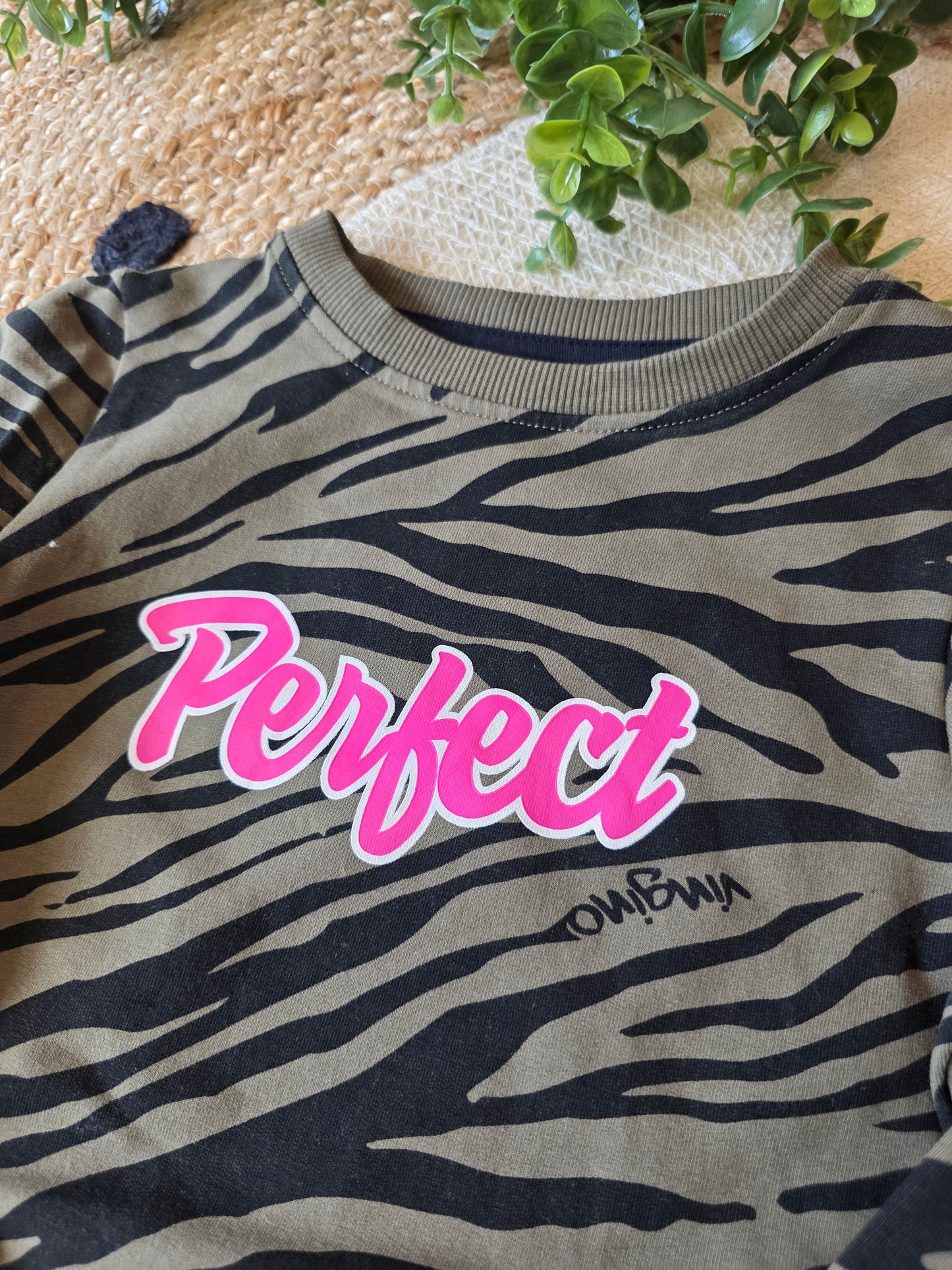 Vingino jurkje maat 104 -K208