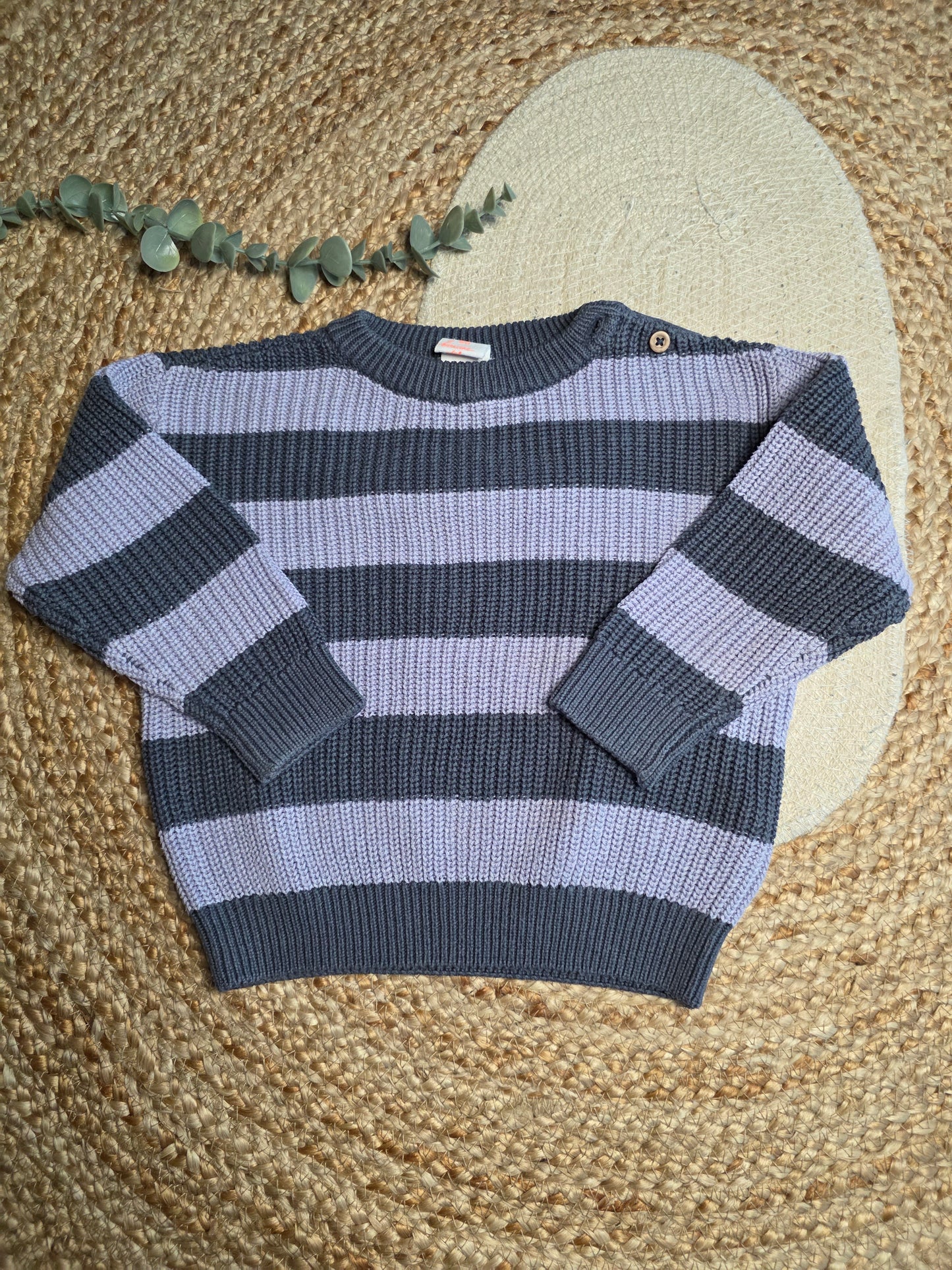 Hema trui maat 80