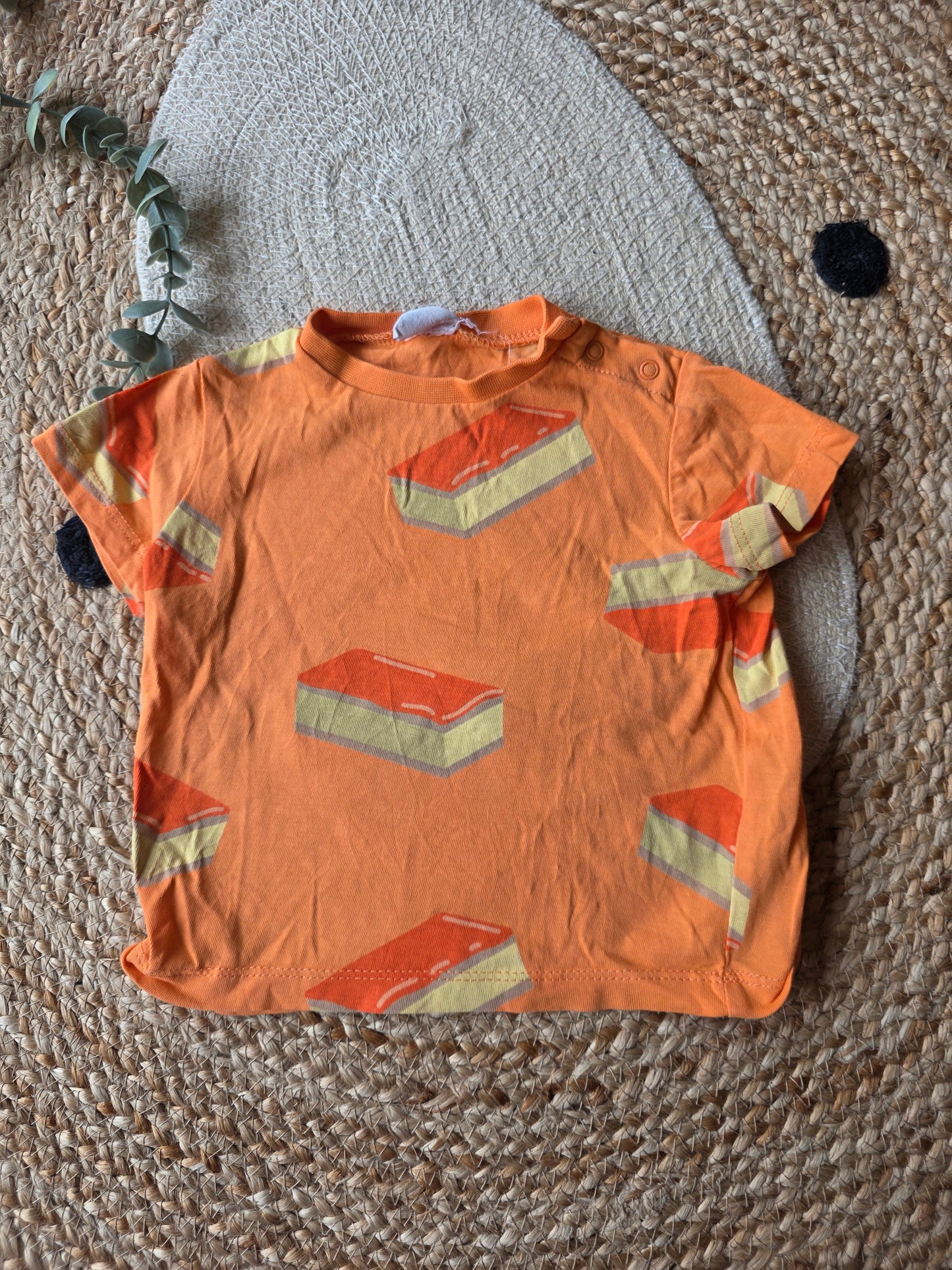 Hema tshirt maat 74