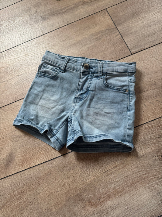 HEMA korte broek maat 110/116
