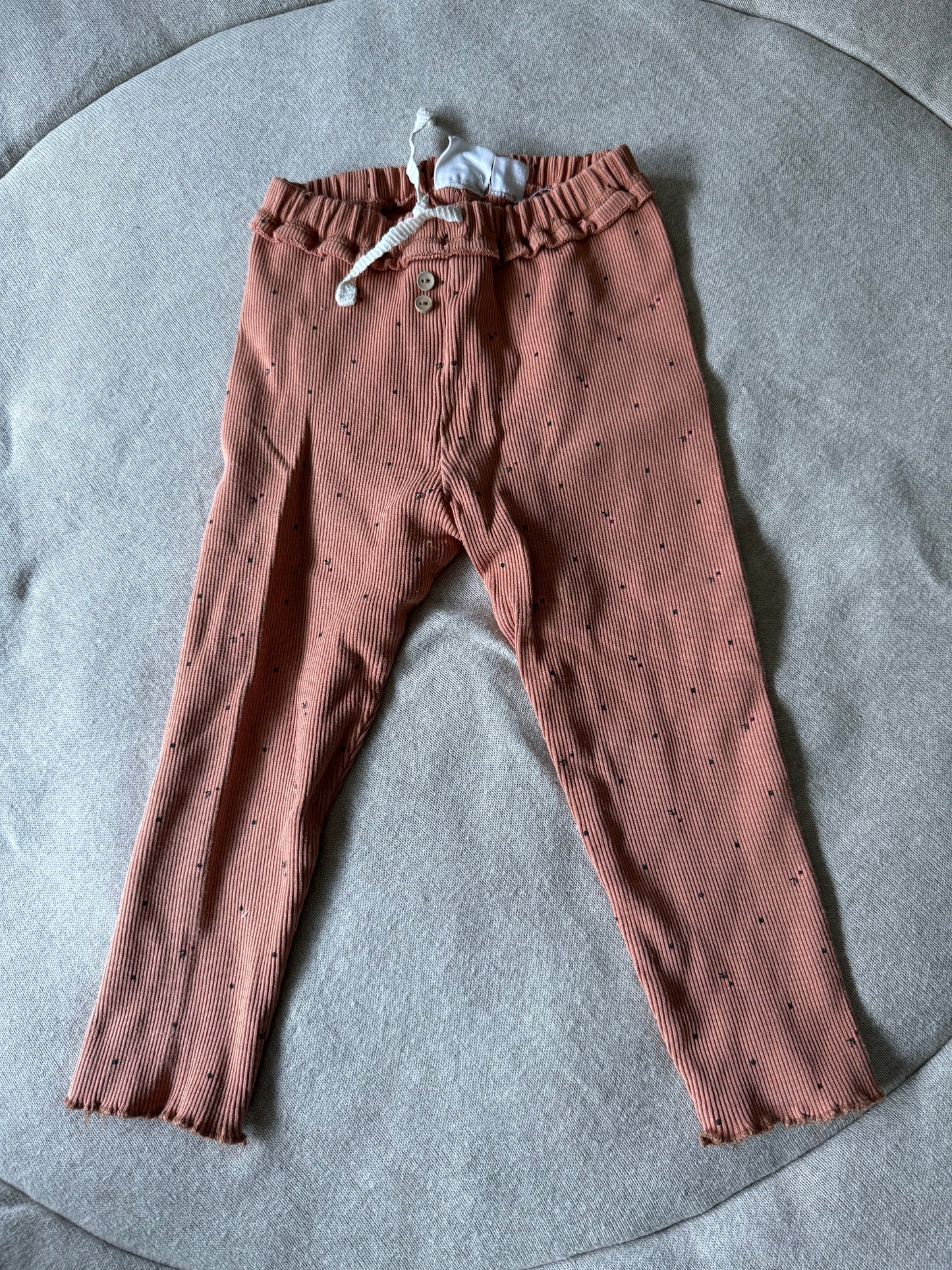 Zara broek maat 98