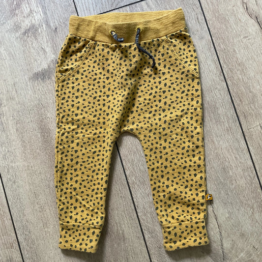 Feetje broek maat 68