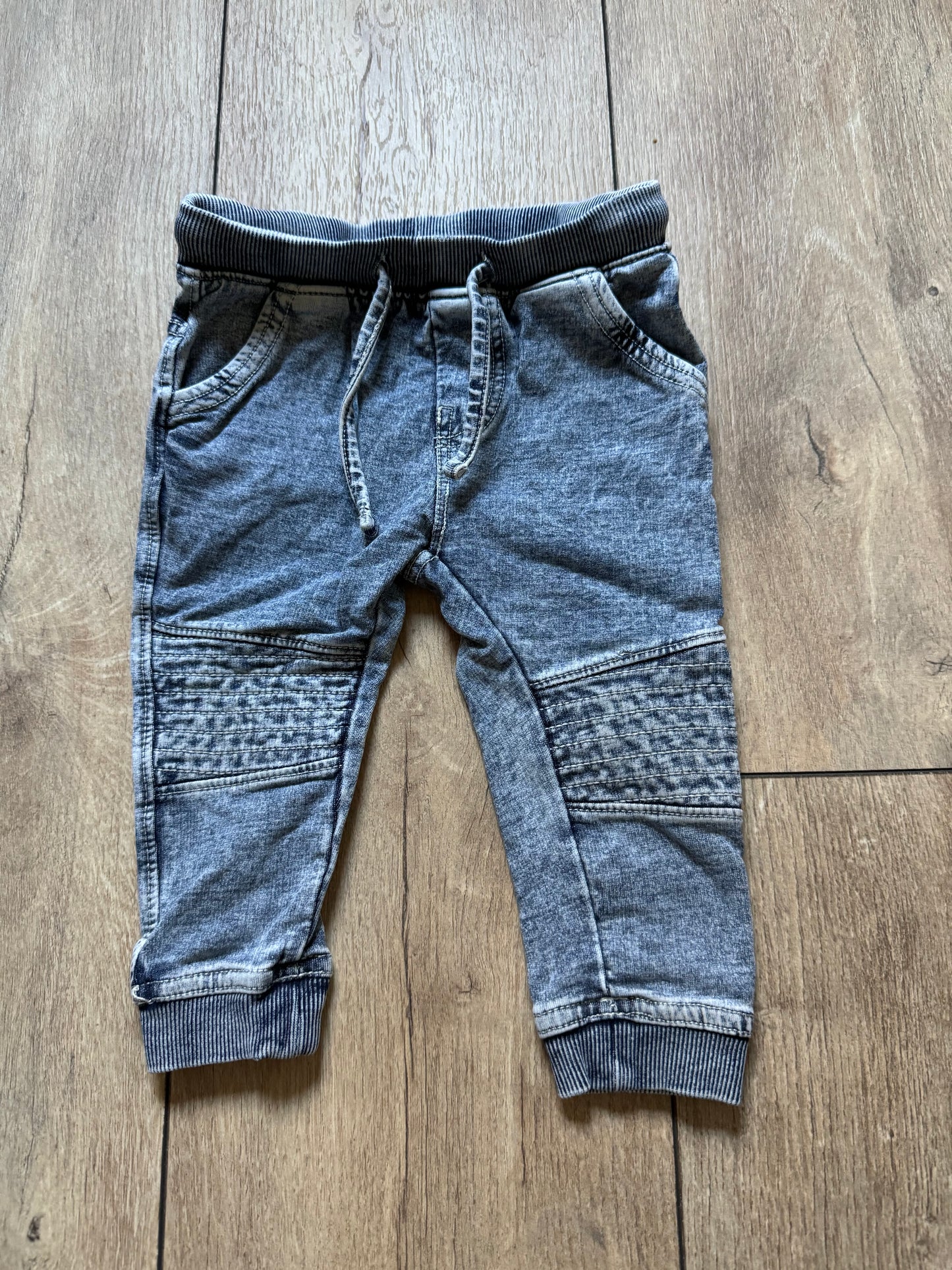 Baby look broek maat 68