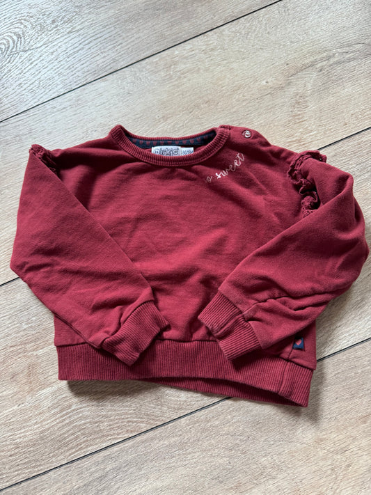 Dirkje sweater – maat 86 – bordeauxrood met ruches