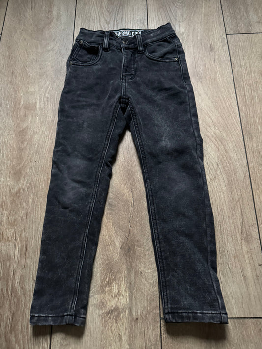 Wibra broek maat 110