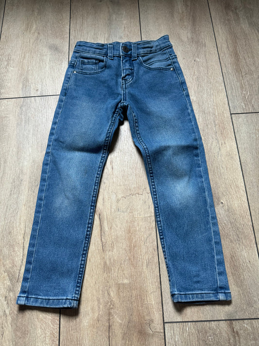 HEMA jeans maat 110