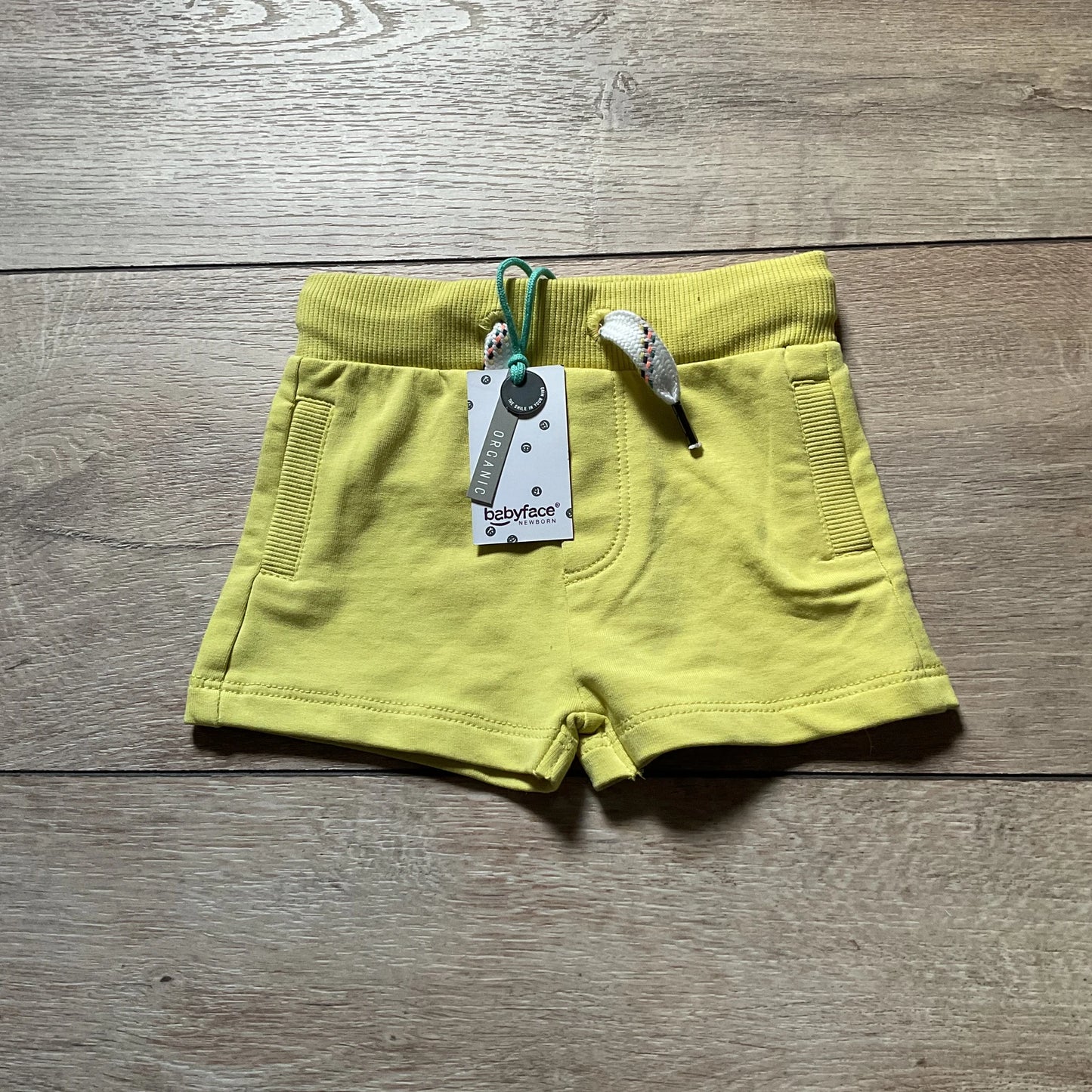 Babyface korte broek maat 56