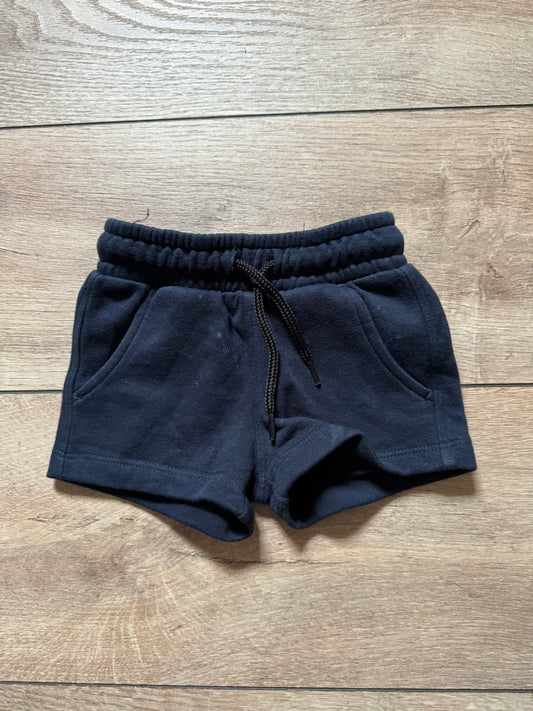 HEMA korte broek maat 62