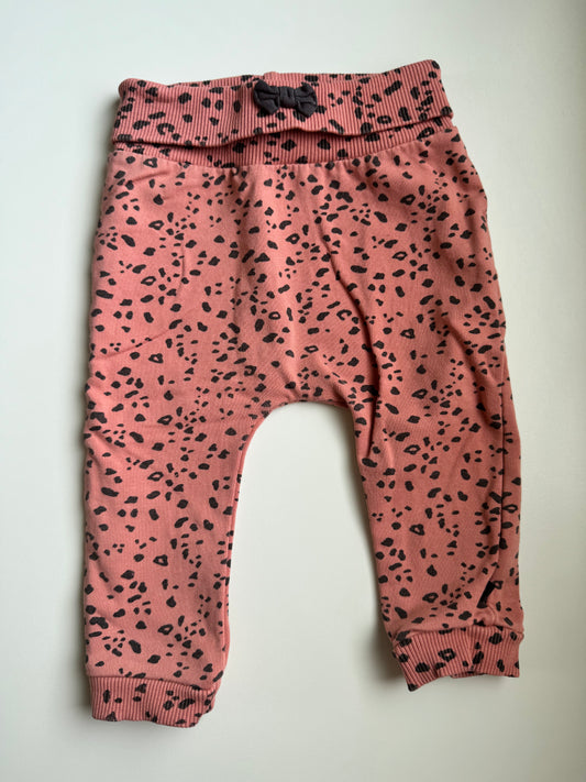 Feetje broek maat 68