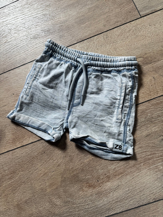 Z8 korte broek maat 80