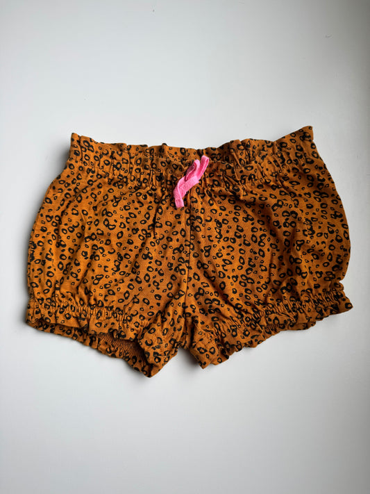 HEMA korte broek maat 92