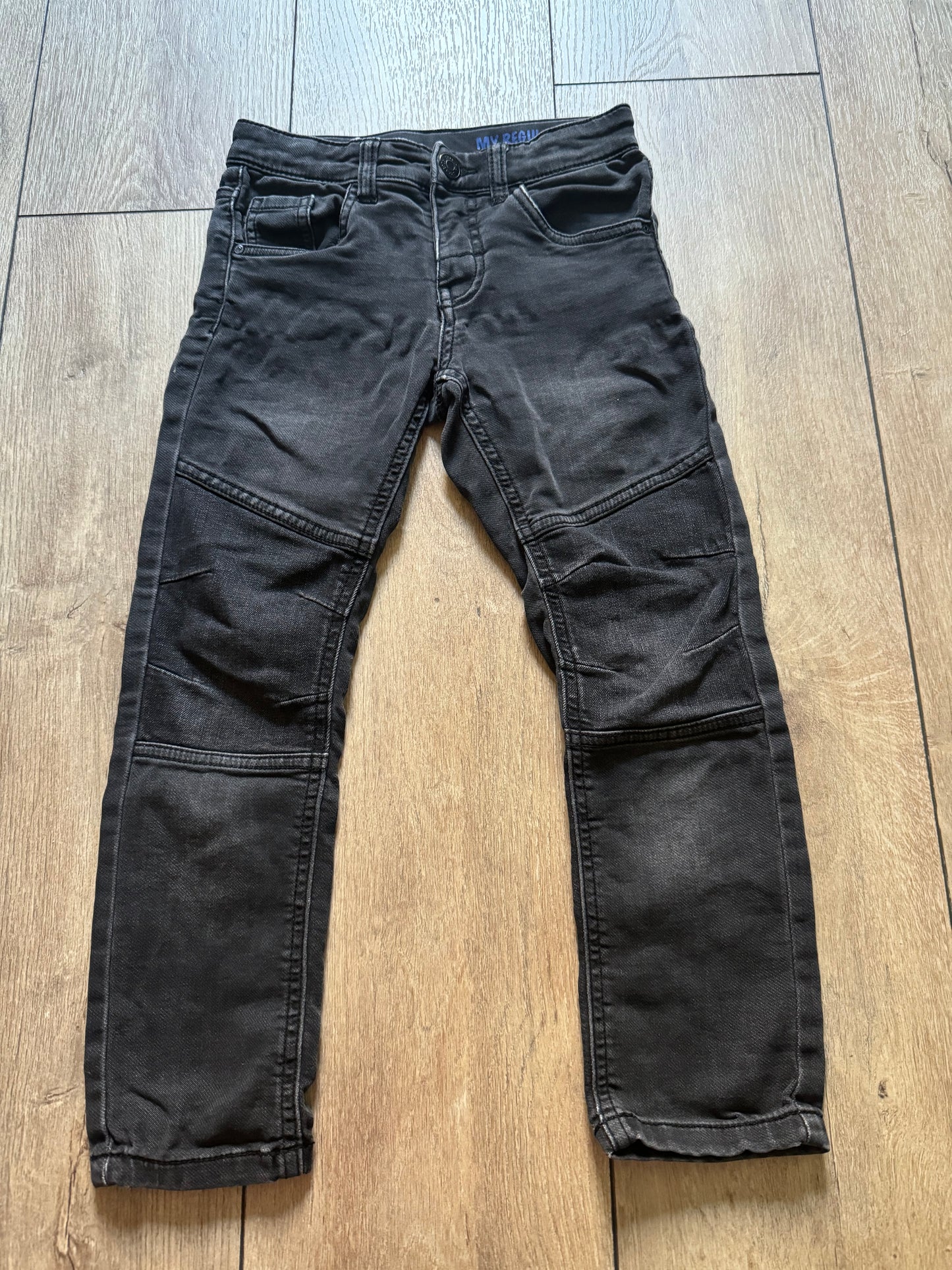 HEMA jeans maat 116