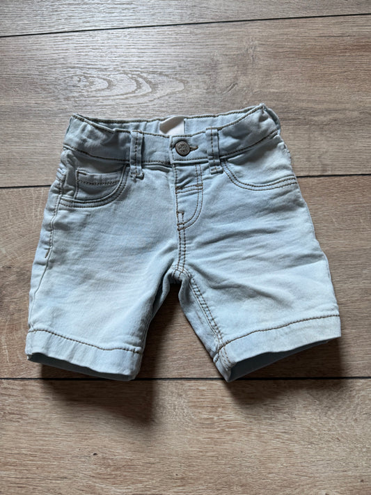 HEMA korte broek maat 80