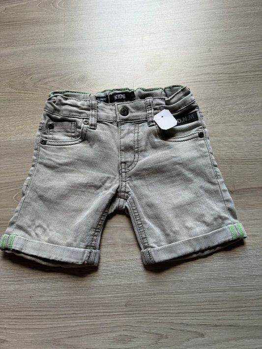 Kids korte broek maat 92