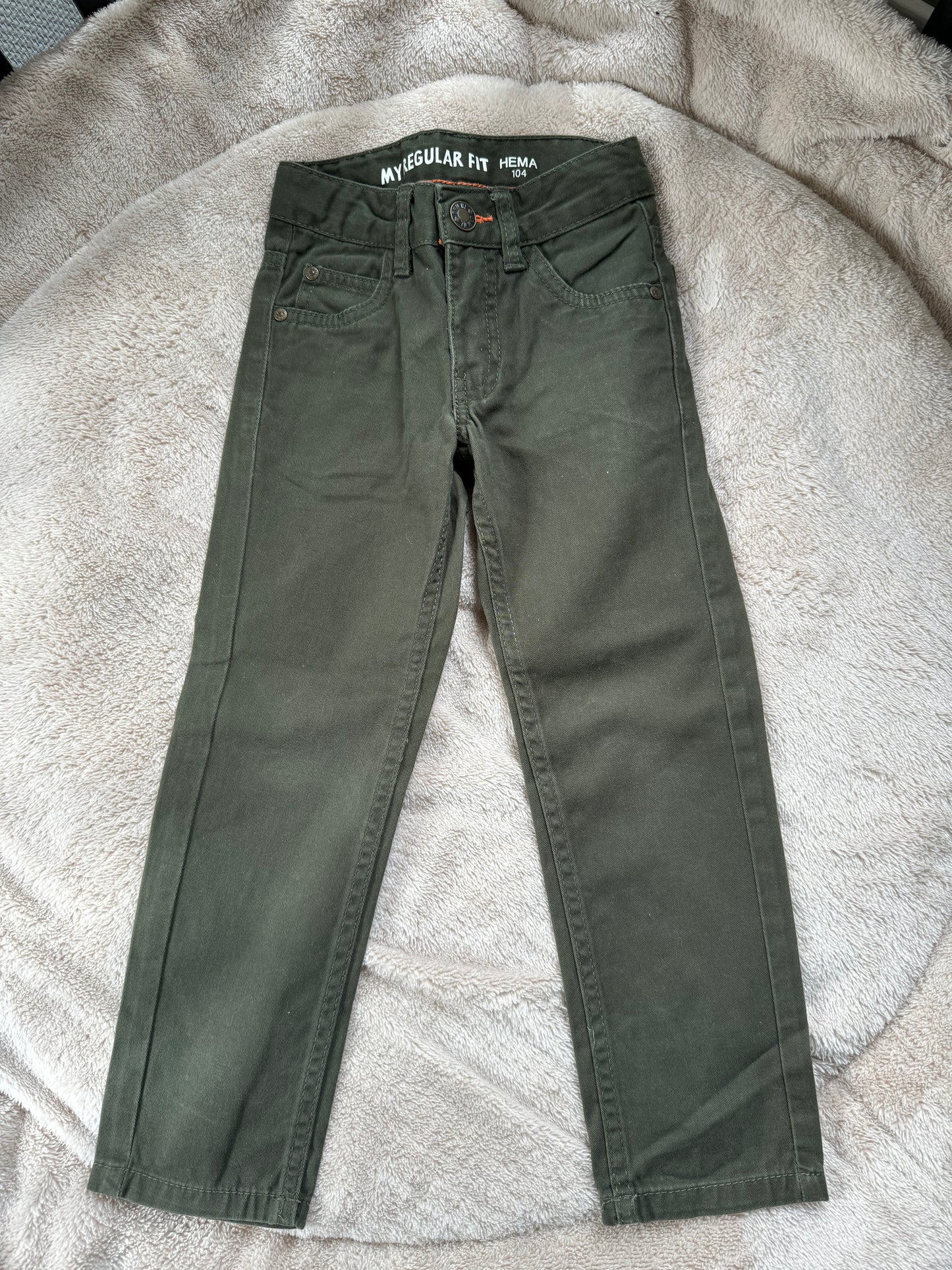 HEMA broek maat 104