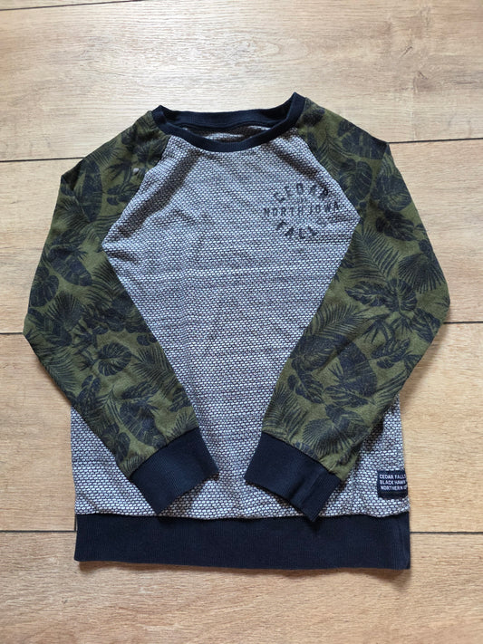 We shirtje maat 122/128