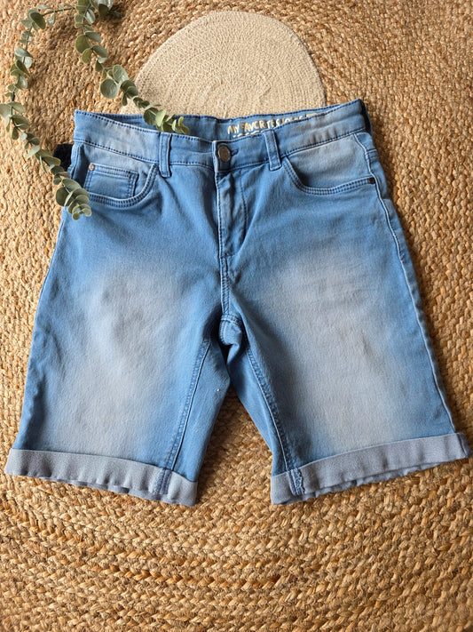 Hema korte broek maat 146/152