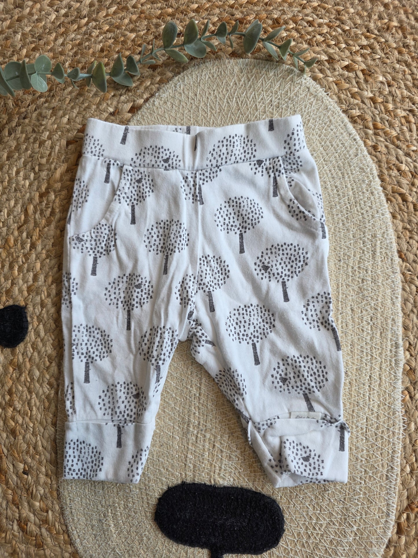 Prénatal broekje maat 56