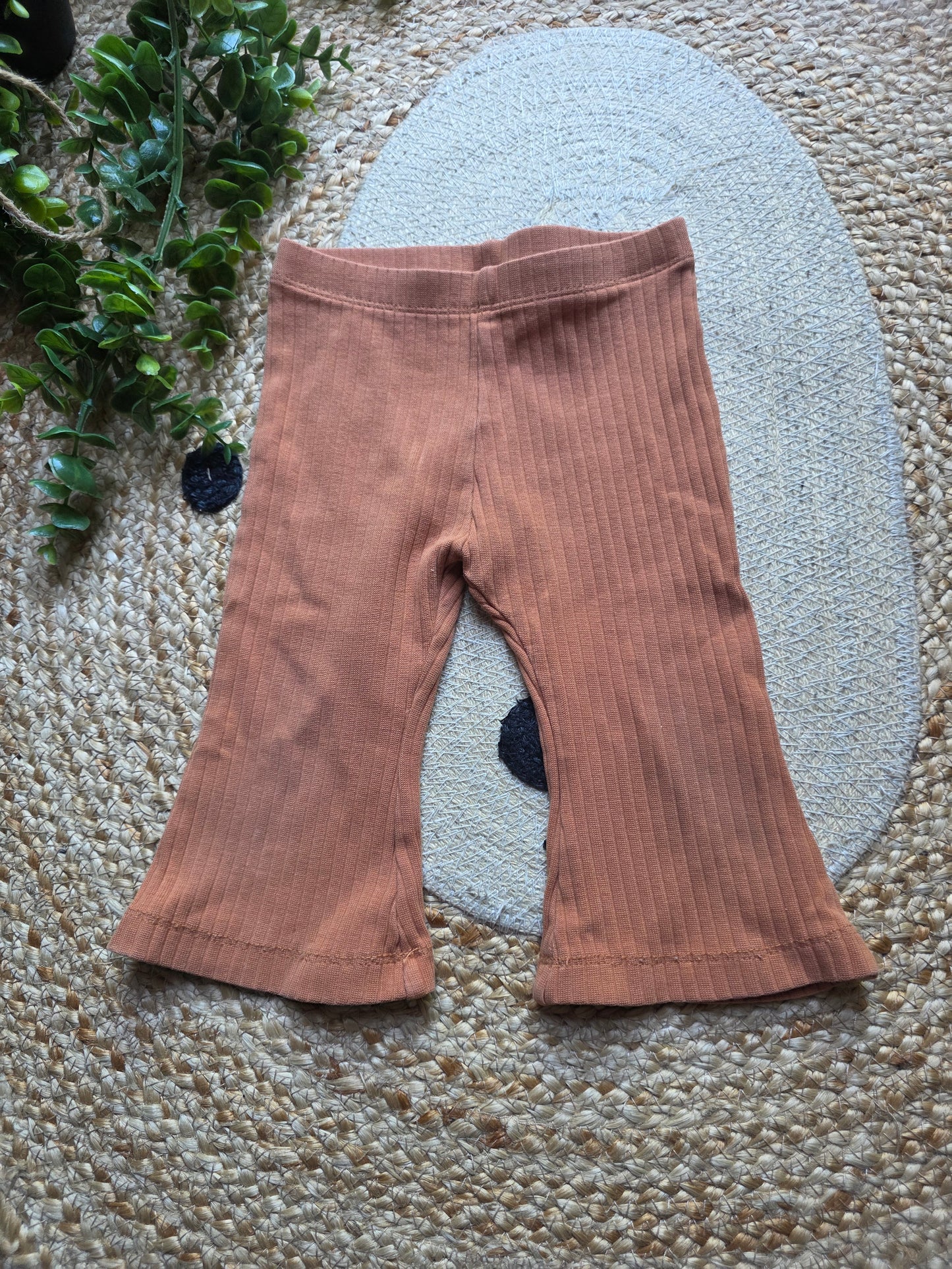 Hema broek maat 74