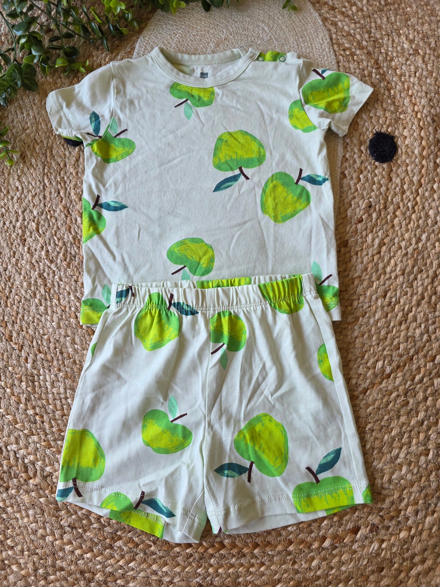 Hema pyjama maat 74-80 -K203