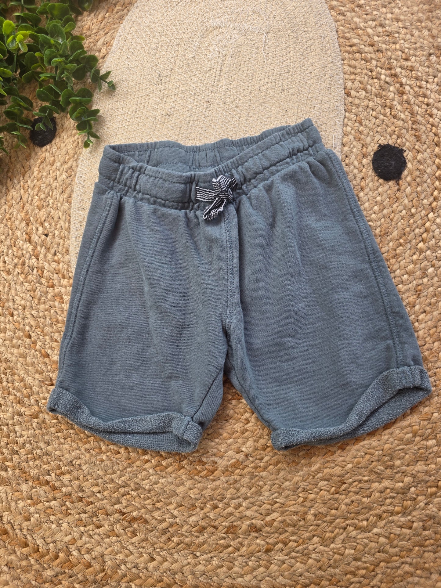 Hema korte broek maat 98/104