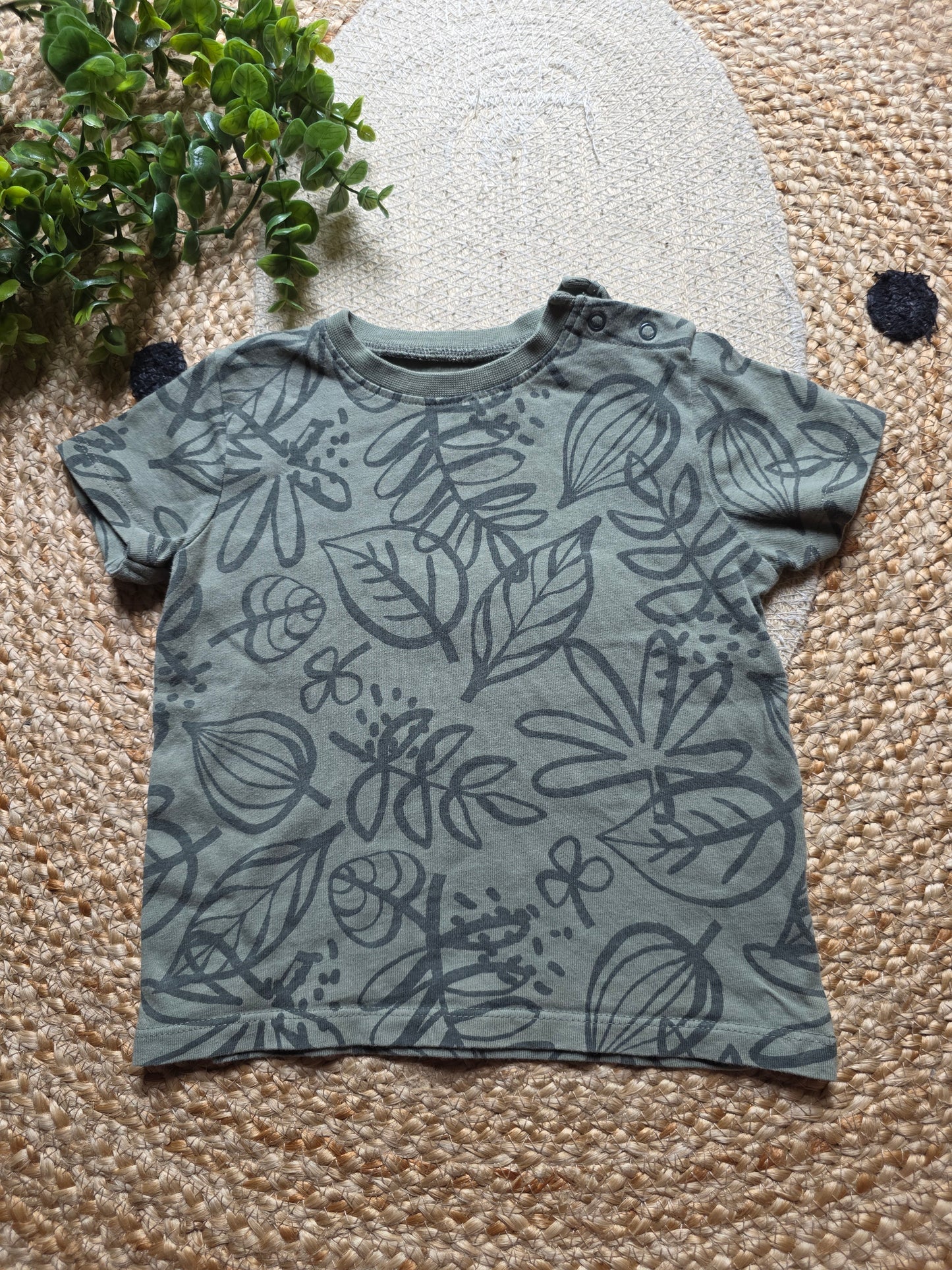 Hema tshirt maat 80